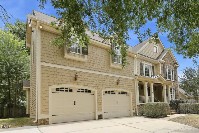 113 Grantwood Drive, Holly Springs, NC 27540