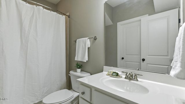 113 Grantwood Drive, Holly Springs, NC 27540