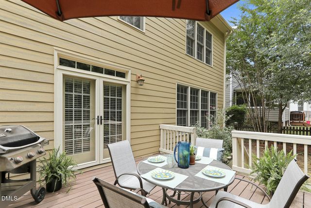 113 Grantwood Drive, Holly Springs, NC 27540