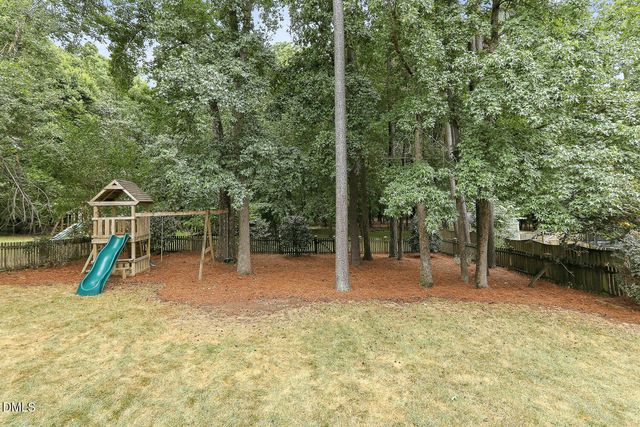 113 Grantwood Drive, Holly Springs, NC 27540