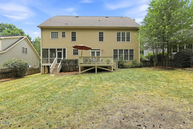 113 Grantwood Drive, Holly Springs, NC 27540