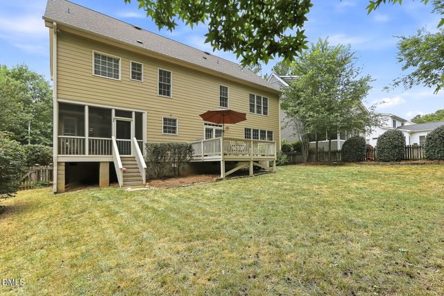 113 Grantwood Drive, Holly Springs, NC 27540