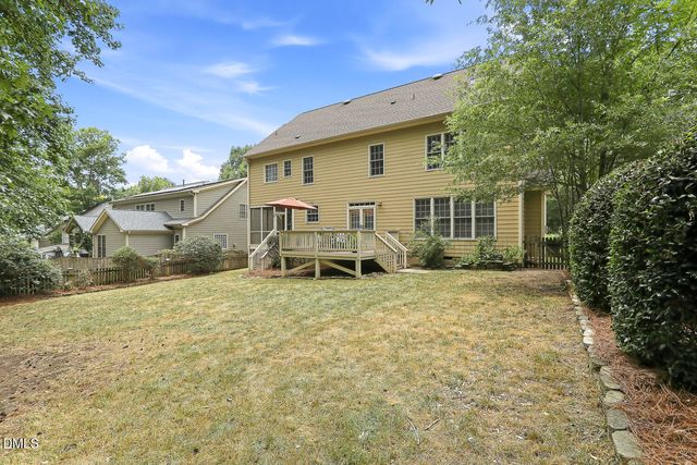 113 Grantwood Drive, Holly Springs, NC 27540