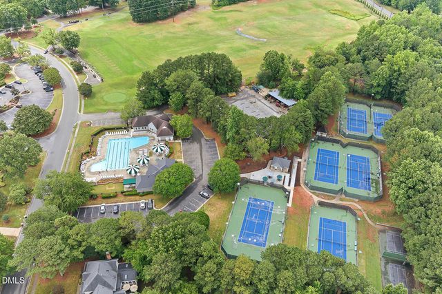 113 Grantwood Drive, Holly Springs, NC 27540