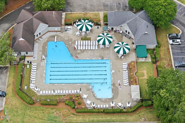 113 Grantwood Drive, Holly Springs, NC 27540