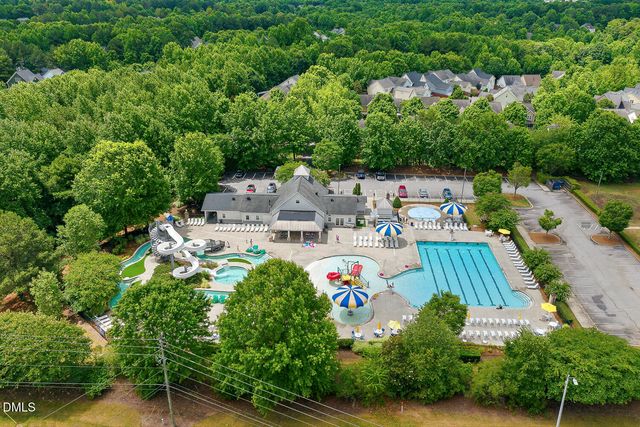113 Grantwood Drive, Holly Springs, NC 27540