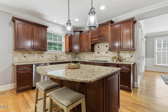 113 Grantwood Drive, Holly Springs, NC 27540