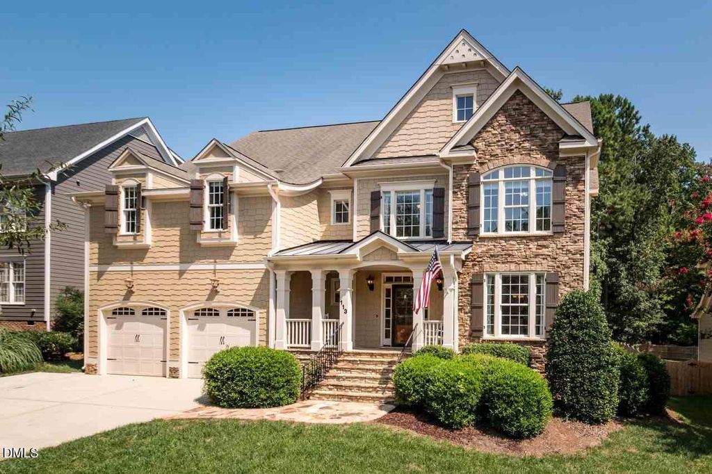 113 Grantwood Drive, Holly Springs, NC 27540