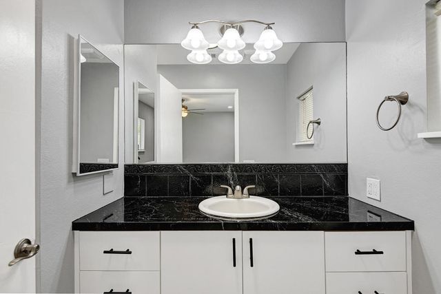 51225 Avenida Velasco, La Quinta, CA 92253