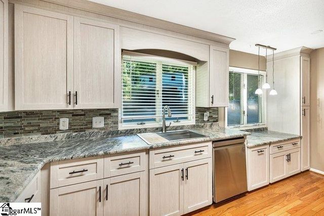 123 Forest Drive, Townville, SC 29689