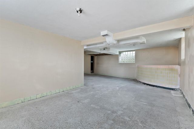 17100 Chandler Park Drive, Detroit, MI 48224