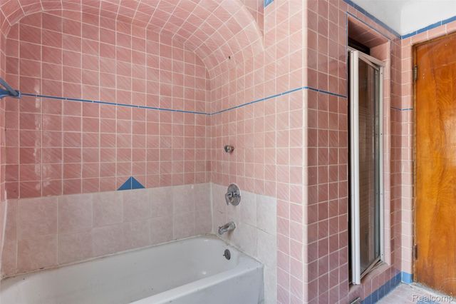 17100 Chandler Park Drive, Detroit, MI 48224