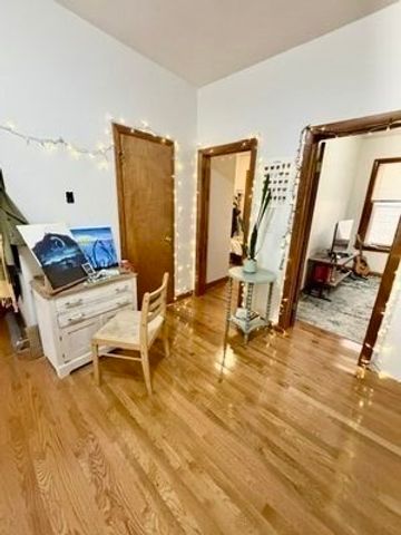 206 Hanover Street 3, Boston, MA 02113
