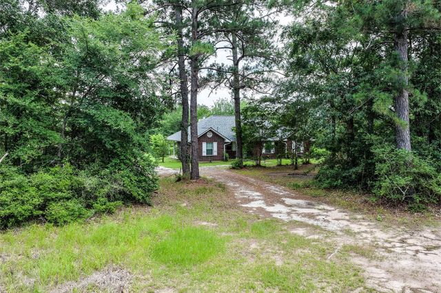 691 Bishop Road, Huntsville, TX 77320