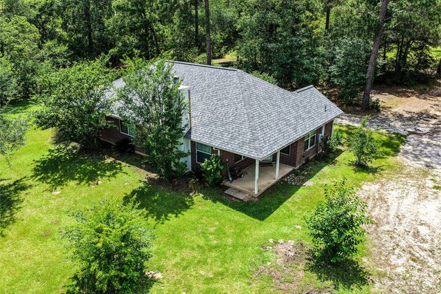 691 Bishop Road, Huntsville, TX 77320