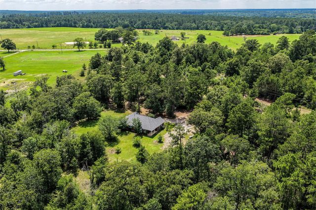 691 Bishop Road, Huntsville, TX 77320