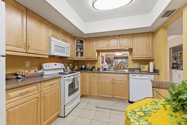 16091 Blatt Boulevard 304, Weston, FL 33326