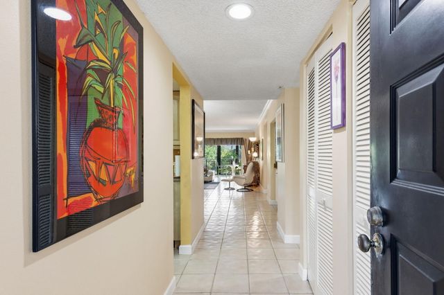 16091 Blatt Boulevard 304, Weston, FL 33326