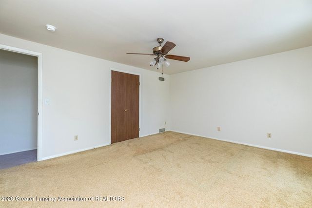 1330 Chartwell Dual Carriage Way, East Lansing, MI 48823