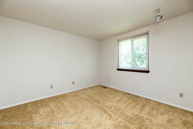 1330 Chartwell Dual Carriage Way, East Lansing, MI 48823