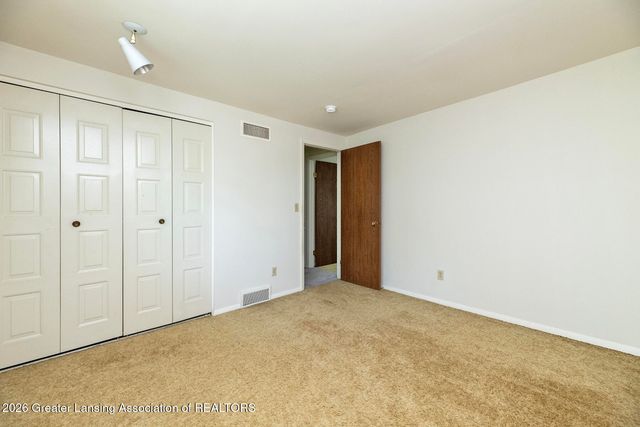 1330 Chartwell Dual Carriage Way, East Lansing, MI 48823