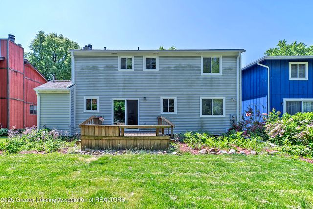 1330 Chartwell Dual Carriage Way, East Lansing, MI 48823