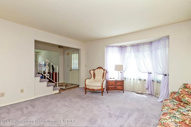 1330 Chartwell Dual Carriage Way, East Lansing, MI 48823