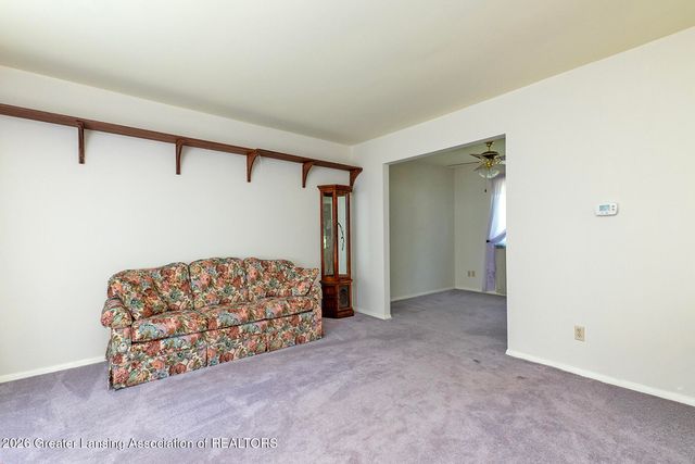 1330 Chartwell Dual Carriage Way, East Lansing, MI 48823