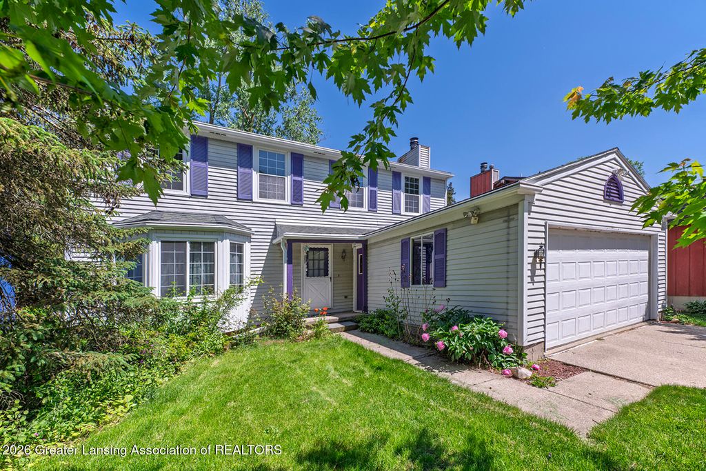 1330 Chartwell Dual Carriage Way, East Lansing, MI 48823