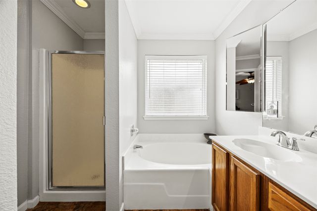 225 Cobblestone Circle, Red Oak, TX 75154