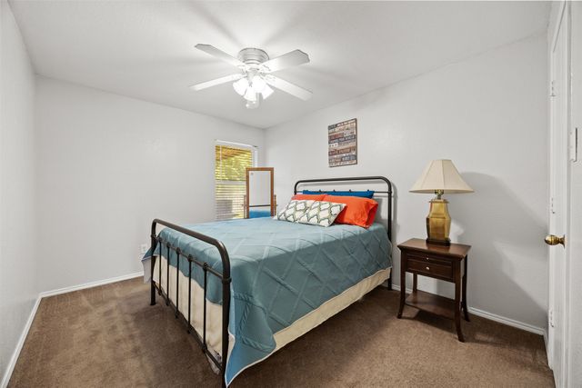 225 Cobblestone Circle, Red Oak, TX 75154