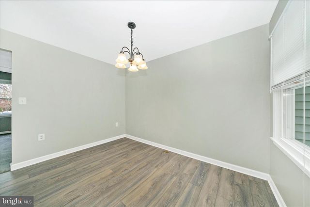 412 WINDY KNOLL DR, Mount Airy, MD 21771