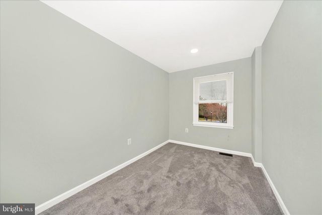 412 WINDY KNOLL DR, Mount Airy, MD 21771