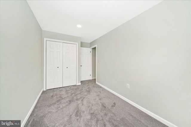 412 WINDY KNOLL DR, Mount Airy, MD 21771