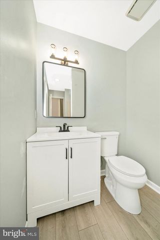 412 WINDY KNOLL DR, Mount Airy, MD 21771