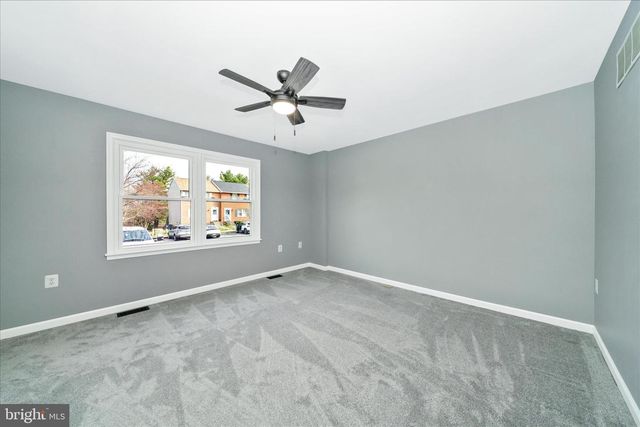 412 WINDY KNOLL DR, Mount Airy, MD 21771