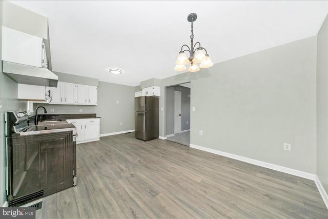 412 WINDY KNOLL DR, Mount Airy, MD 21771
