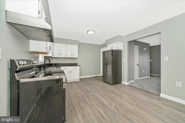 412 WINDY KNOLL DR, Mount Airy, MD 21771