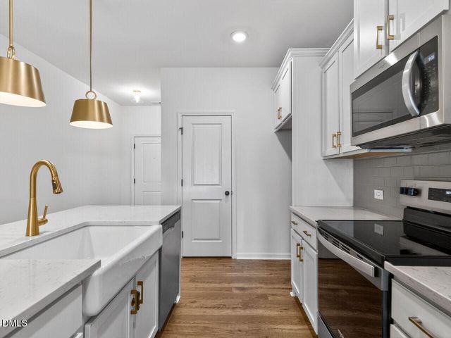 38 N District Avenue, Clayton, NC 27527