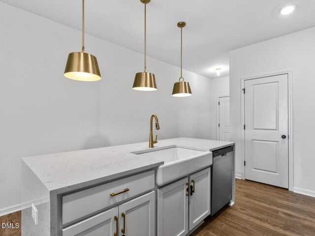 38 N District Avenue, Clayton, NC 27527