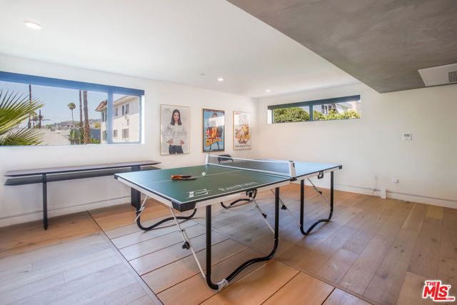 1337 N Fuller Avenue, Los Angeles, CA 90046