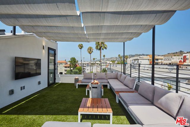 1337 N Fuller Avenue, Los Angeles, CA 90046