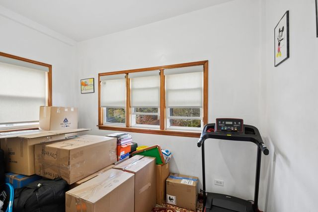9052 Keating Avenue 2A, Skokie, IL 60076