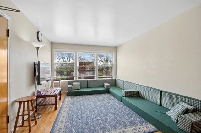 9052 Keating Avenue 2A, Skokie, IL 60076
