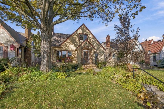 1531 Asbury Street, Saint Paul, MN 55108