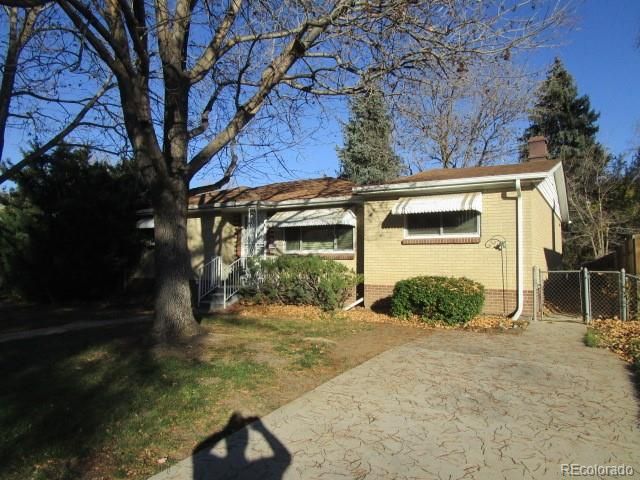 1476 S Chase Street, Lakewood, CO 80232