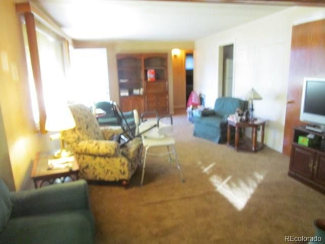 1476 S Chase Street, Lakewood, CO 80232