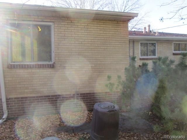 1476 S Chase Street, Lakewood, CO 80232