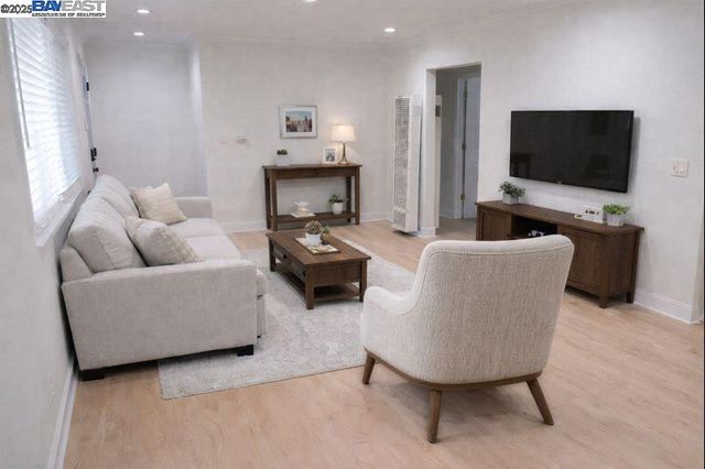 26 Laurel Street, Vallejo, CA 94591