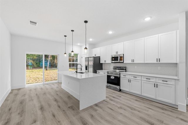 7047 N LIME DRIVE, Dunnellon, FL 34433